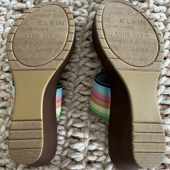 Anne Klein Akhadya Wedge Sandals - Picture 4 of 8